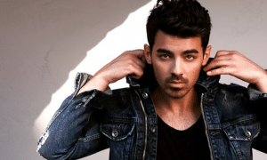 Joe Jonas Serves the Sexiest 'O-Face' on Instagram