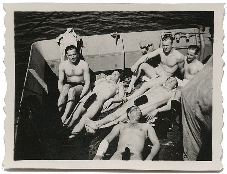 15 Photos of Young World War II Allied Soldiers Laid Bare