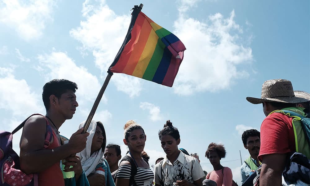 LGBT Migrants Forced to 'Prove' Their Gender Identity at US Border
