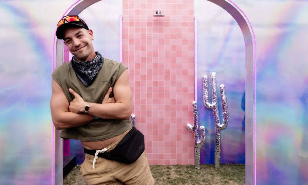 Matt Rogers kicks off Coachella at the Absolut House of Cosmo on Friday, April 11th. Photo Credit: Marissa Joy