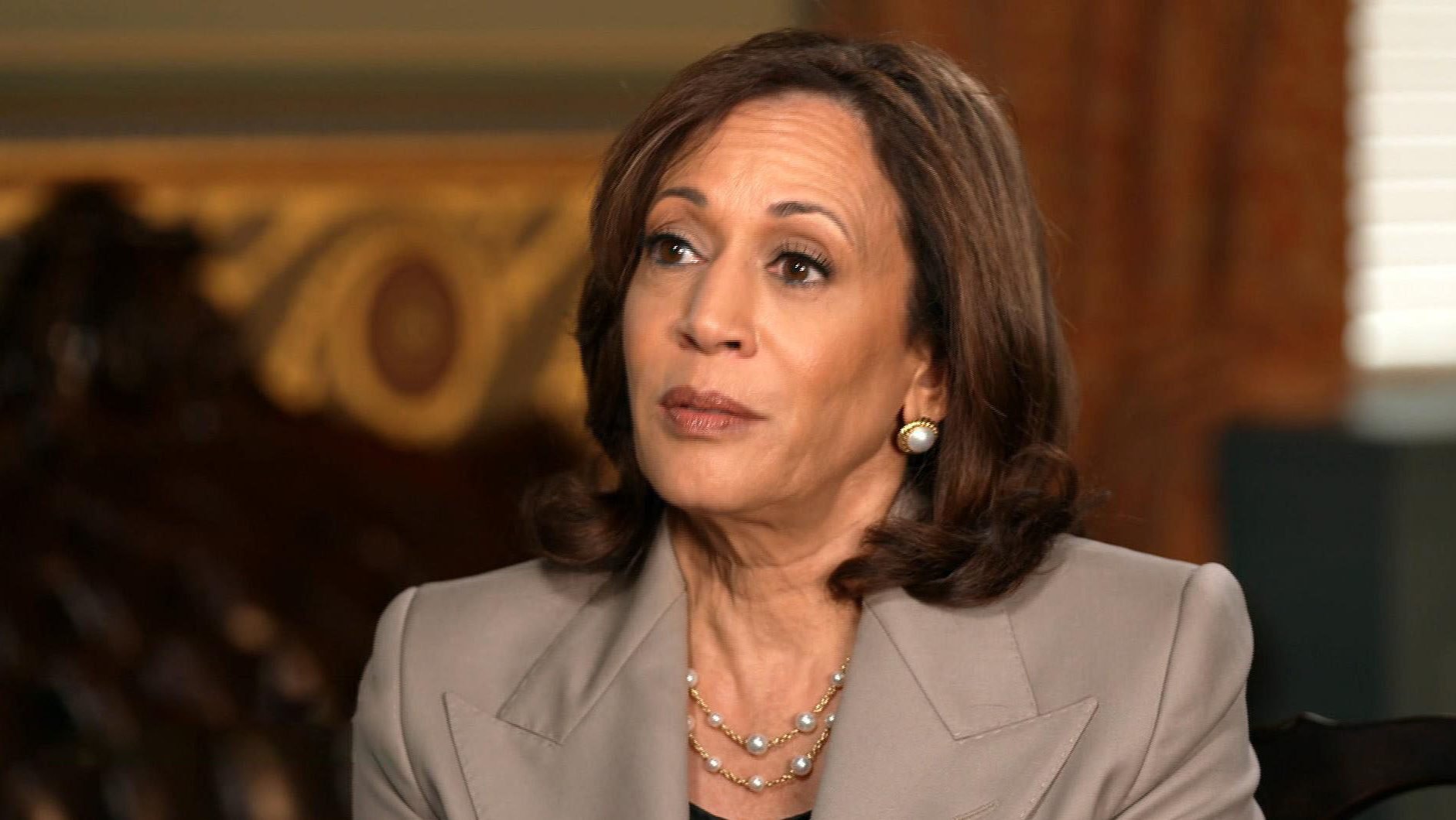 Vice President Kamala Harris went viral at the Emerge Gala in San Francisco after delivering a powerful speech on voting and public policy, while sharing a playful, Pride-filled moment with LGBTQ+ influencer Kenneth Walden.